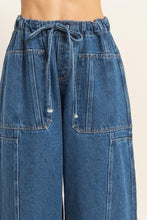 Load image into Gallery viewer, Bayside Barrel Jeans