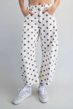 Load image into Gallery viewer, Latte Dot Barrel Jeans
