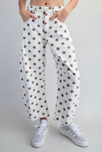 Load image into Gallery viewer, Latte Dot Barrel Jeans
