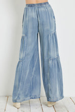 Load image into Gallery viewer, Chambray Flow Pants