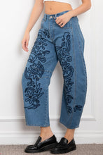 Load image into Gallery viewer, Dark Petal Barrel