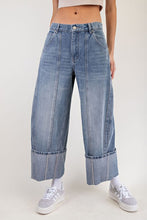 Load image into Gallery viewer, Weekend Flare Jeans