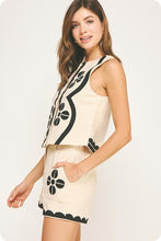 Load image into Gallery viewer, Mod Petal Top