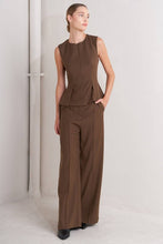 Load image into Gallery viewer, Cocoa Line Trousers