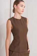 Load image into Gallery viewer, Cocoa Line Vest