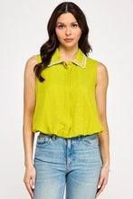 Load image into Gallery viewer, Crisp Collar Top