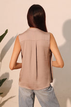 Load image into Gallery viewer, Essential Ease Top