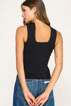 Load image into Gallery viewer, Eclipse Knot Top