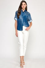 Load image into Gallery viewer, Blue Carved Top