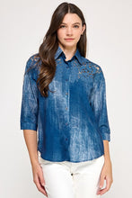 Load image into Gallery viewer, Blue Carved Top