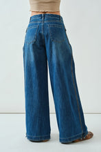 Load image into Gallery viewer, Cool Girl Jeans