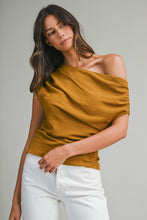 Load image into Gallery viewer, Golden Sweep Top