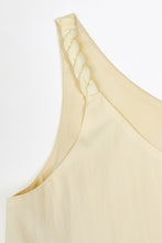 Load image into Gallery viewer, Floral Accent Top