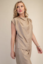 Load image into Gallery viewer, Modern Ease Top