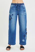 Load image into Gallery viewer, Stellar Barrel Jeans