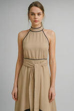 Load image into Gallery viewer, Camel Contour Midi