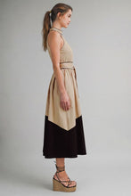 Load image into Gallery viewer, Camel Contour Midi