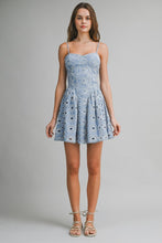 Load image into Gallery viewer, Skylet Eyelet Mini