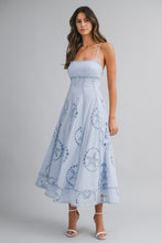 Load image into Gallery viewer, StarLure Midi Dress