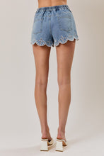 Load image into Gallery viewer, Denim Fleur Shorts