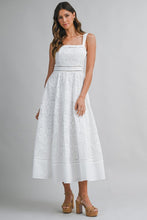 Load image into Gallery viewer, Bellevue Lace Midi