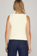 Load image into Gallery viewer, Shell Kiss Sweater Vest