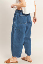 Load image into Gallery viewer, Bayside Barrel Jeans