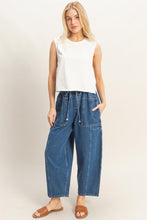 Load image into Gallery viewer, Bayside Barrel Jeans