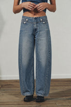 Load image into Gallery viewer, Battalion Barrel Jeans