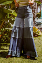 Load image into Gallery viewer, Boho Fade Flare Jeans