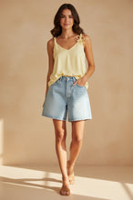 Load image into Gallery viewer, Floral Accent Top