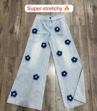Load image into Gallery viewer, Indigo Daisy Jeans