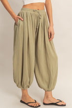 Load image into Gallery viewer, Moss Air Pants