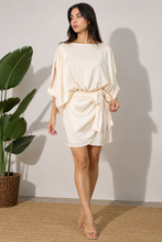 Load image into Gallery viewer, Champagne Wrap Mini