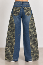 Load image into Gallery viewer, Camo Fusion Jeans