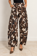 Load image into Gallery viewer, Chocolatina Camo Pants