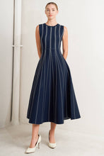 Load image into Gallery viewer, Navy Sculpt Midi