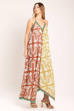 Load image into Gallery viewer, Terra Floral Scarf Maxi