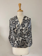 Load image into Gallery viewer, Serpent Sketch Top