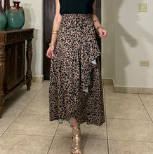 Load image into Gallery viewer, Wild Sweep Wrap