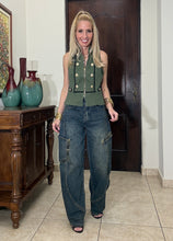 Load image into Gallery viewer, Camo Contrast Jeans