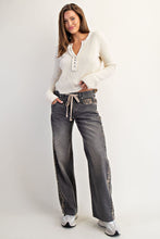 Load image into Gallery viewer, Leopard Side Jeans