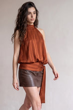 Load image into Gallery viewer, Brick Belle Top