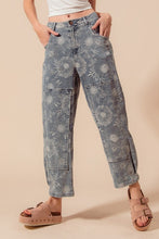 Load image into Gallery viewer, Flora Fade Denim