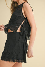 Load image into Gallery viewer, Ebon Lace Set