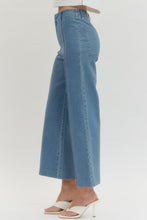 Load image into Gallery viewer, Skywash Capri