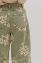 Load image into Gallery viewer, Olive Daisy Barrel