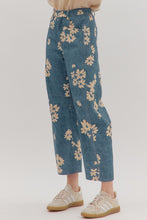 Load image into Gallery viewer, Denim Daisy Barrel