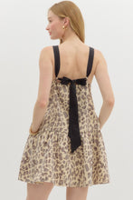 Load image into Gallery viewer, Back Bow Babe