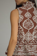 Load image into Gallery viewer, Paisley Choco Top